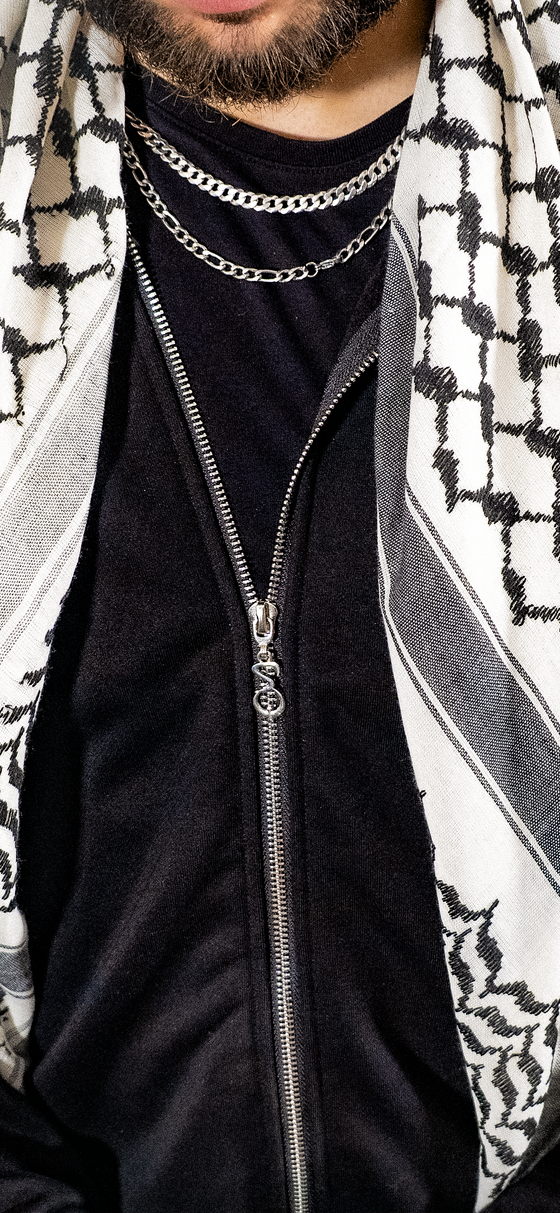 HOODIE "KEFFYEH" (PRÉCOMMANDE UNIQUEMENT)